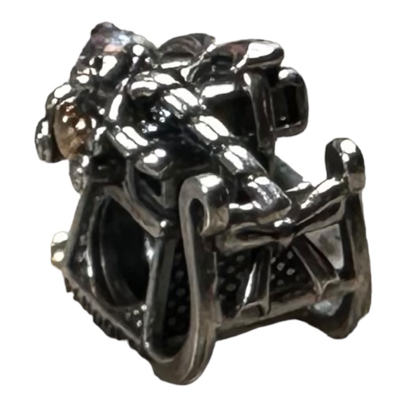 PANDORA Dashing Through the Snow Sleigh Charm 791207 - Picture 2 of 3